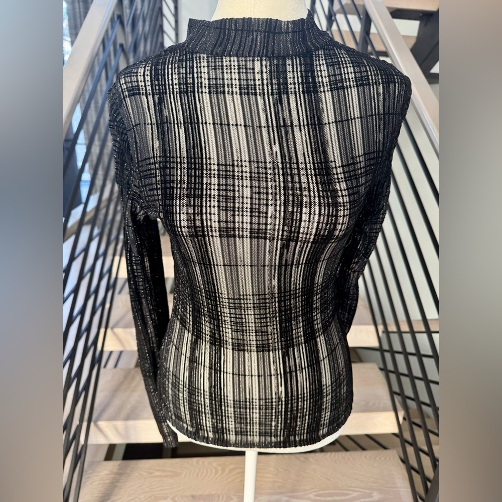 New Chic Black Sheer Women's Long Sleeve Top size S - Picture 2 of 4